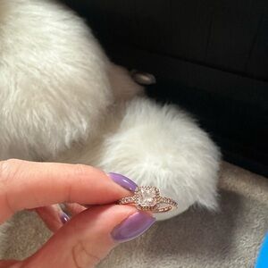 Pandora rose gold ring